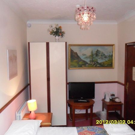 Thorpe Lodge Hotel Peterborough Buitenkant foto